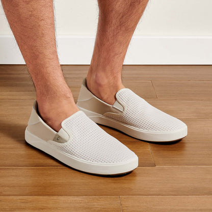 OluKai Lae‘ahi - Bone | Men's Slip-on Sneakers
