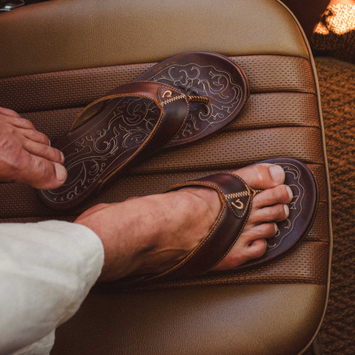 Mekila Men's Full-Grain Leather Beach Sandals - Natural