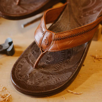 Hiapo - Rum / Dark Wood Men’s Leather Beach Sandals