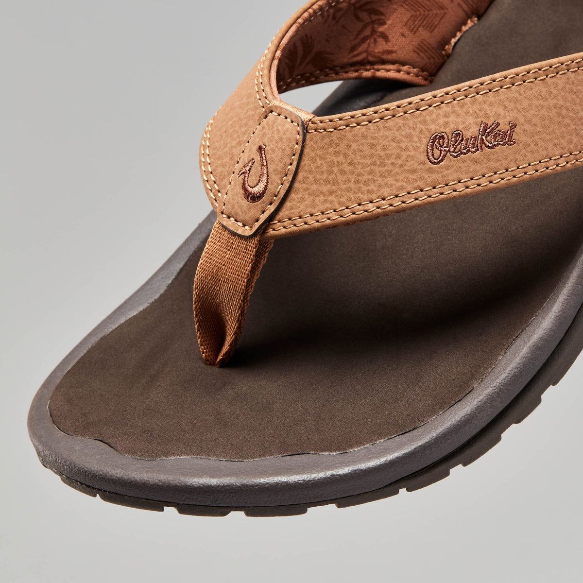 ‘Ohana Men's Best Selling Beach Sandals - Tan / Dark Java