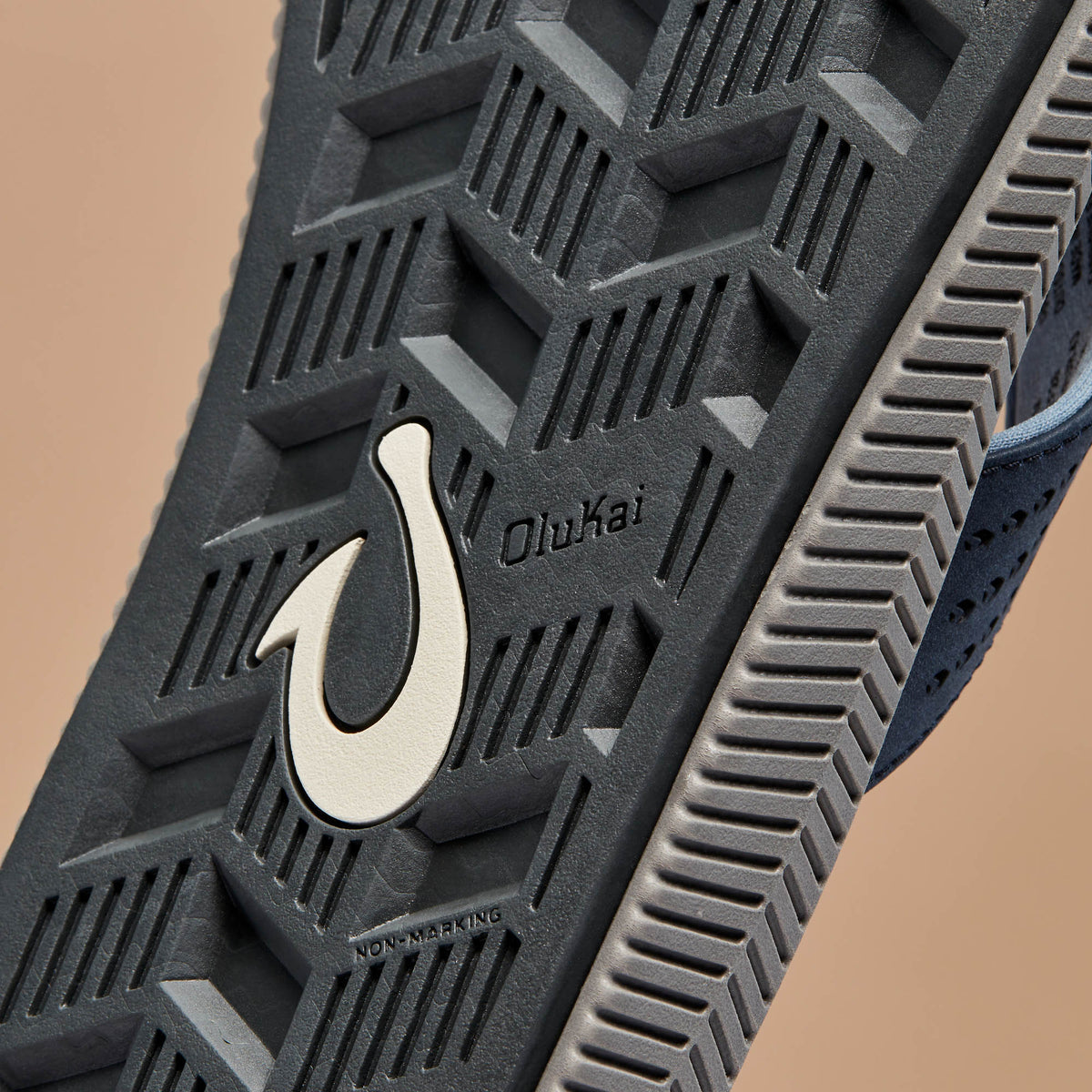 Ulele Men's Beach Sandals - Blue Depth / Charcoal