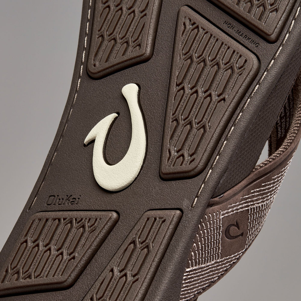 Tuahine Men's Waterproof Leather Beach Sandals - Dark Wood