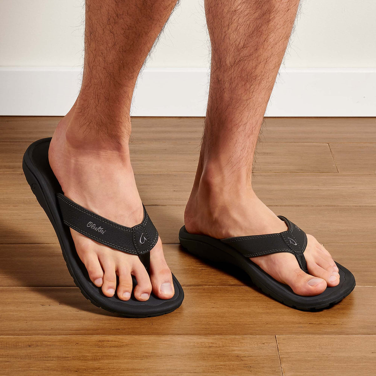 OluKai ‘Ohana - Black / Dark Shadow | Men's Beach Sandals