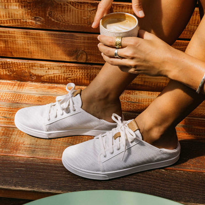 Pehuea Lī Women's Sneakers - White