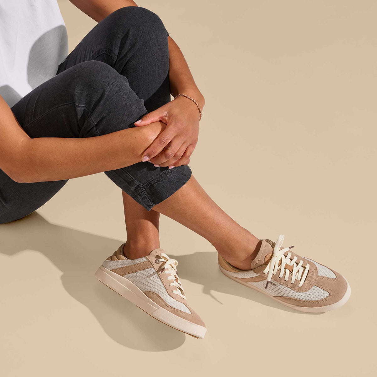 Kīlea Women’s Sneaker Shoes - Tan / Tapa