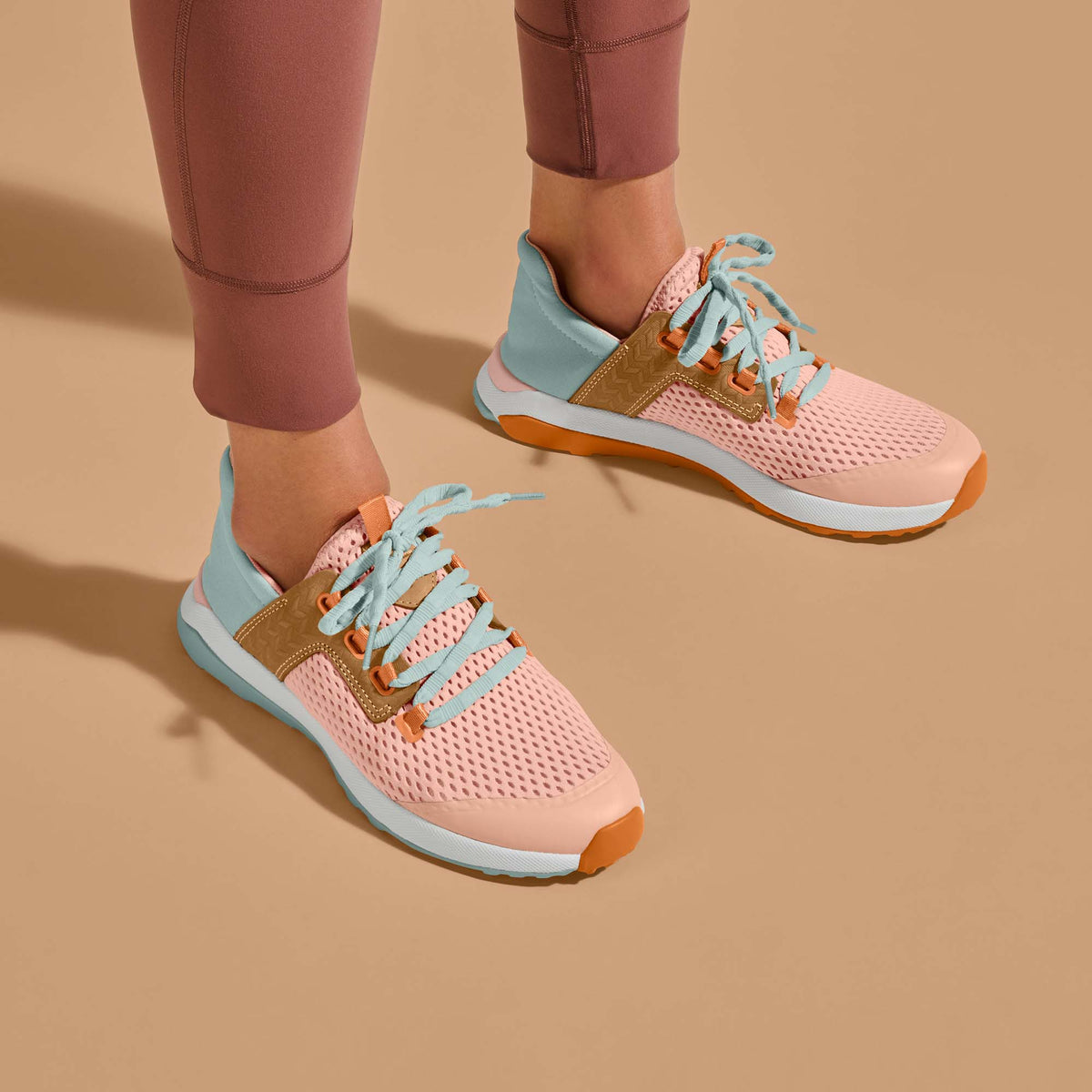 Wailuku Women’s Athletic Shoes - Peach / Swell