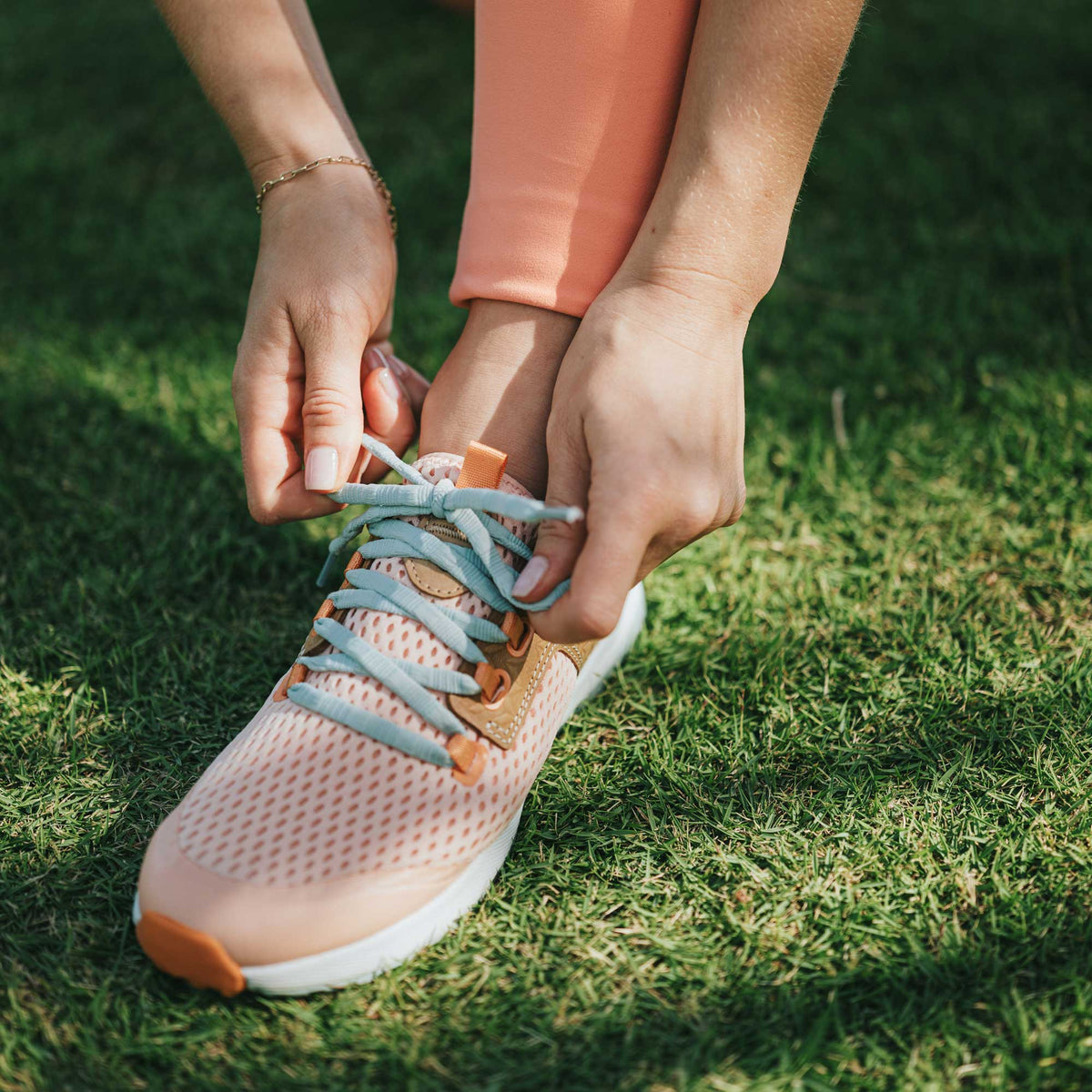 Wailuku Women’s Athletic Shoes - Peach / Swell