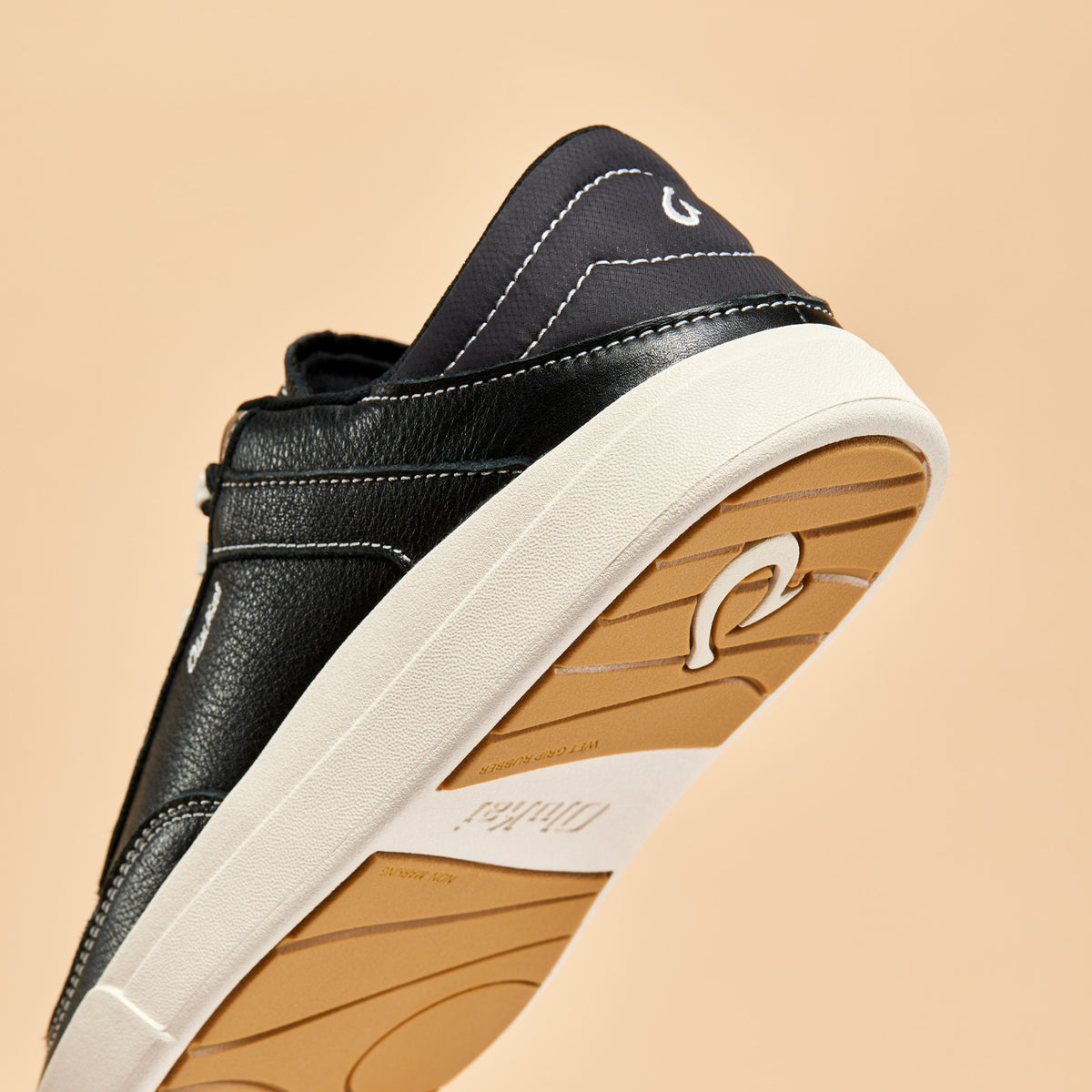 Hā‘upu Women’s Leather Sneakers - Onyx