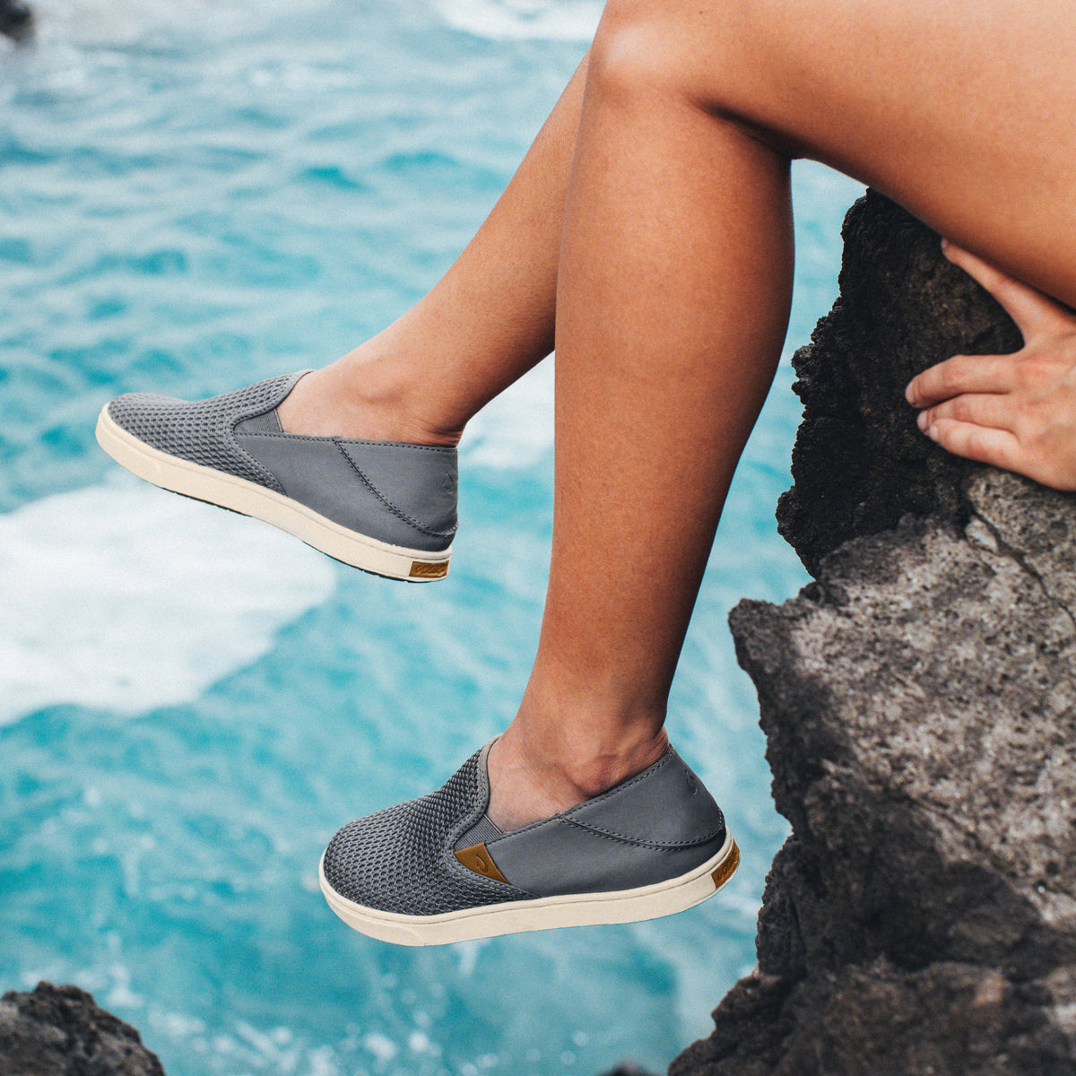 Pehuea Women's Breathable Slip-On Sneakers - Pavement