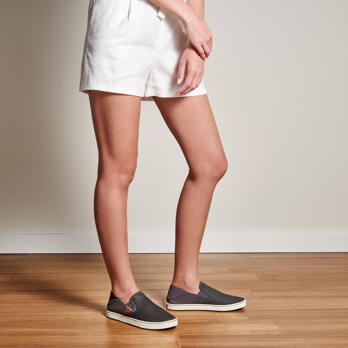 Pehuea Women's Breathable Slip-On Sneakers - Pavement