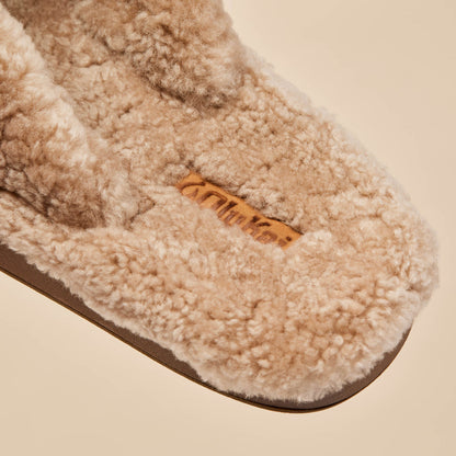 Kīpe'a Heu Women‘s Flip Flop Slippers - Tan