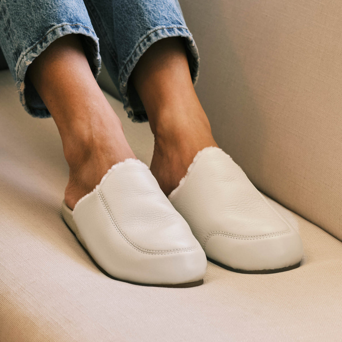 Kōnea Women’s Leather Slipper Mules - Bone