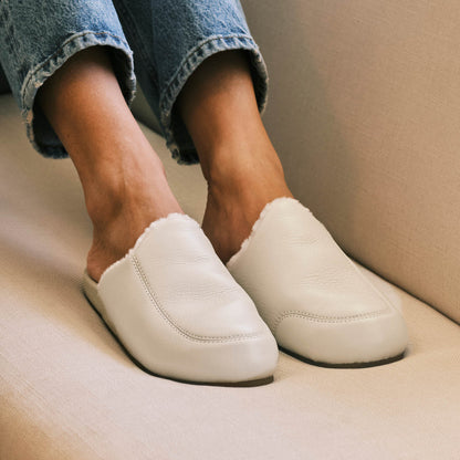 Kōnea Women’s Leather Slipper Mules - Bone