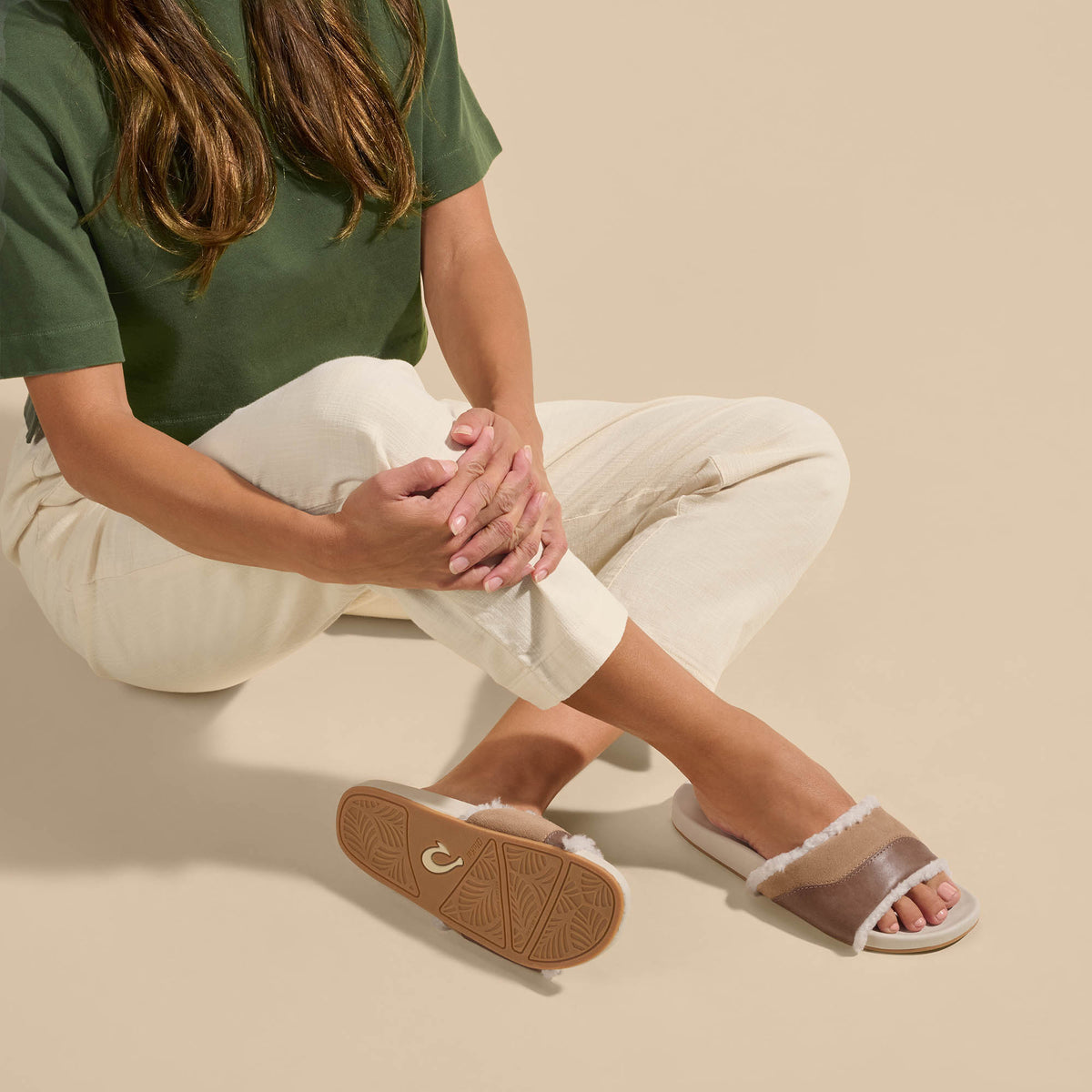 Hō‘ala Slide Women’s Slide Slipper Sandals - Tan / Puka