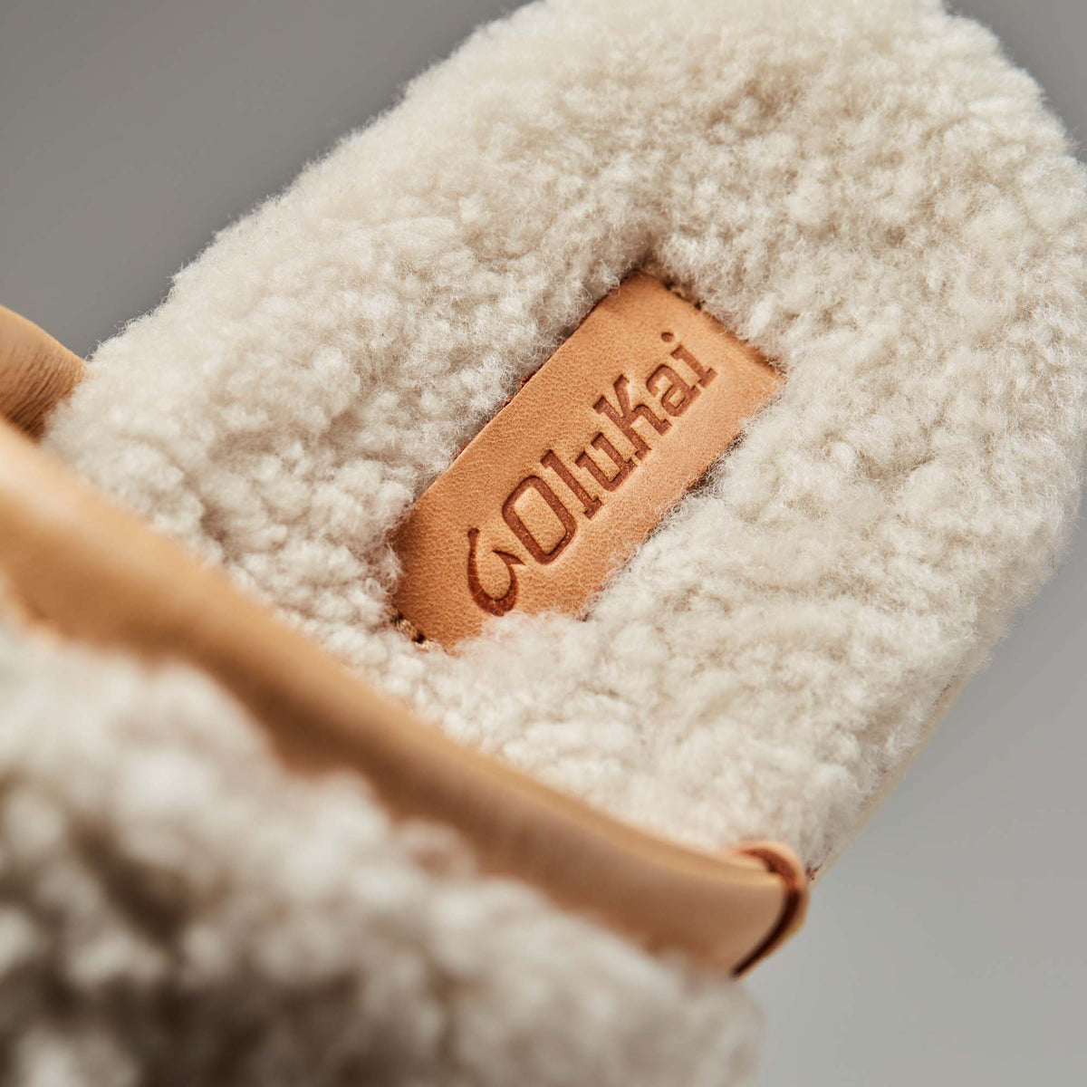 Pūpū Mua Women’s Shearling Mule Slipper - Tapa