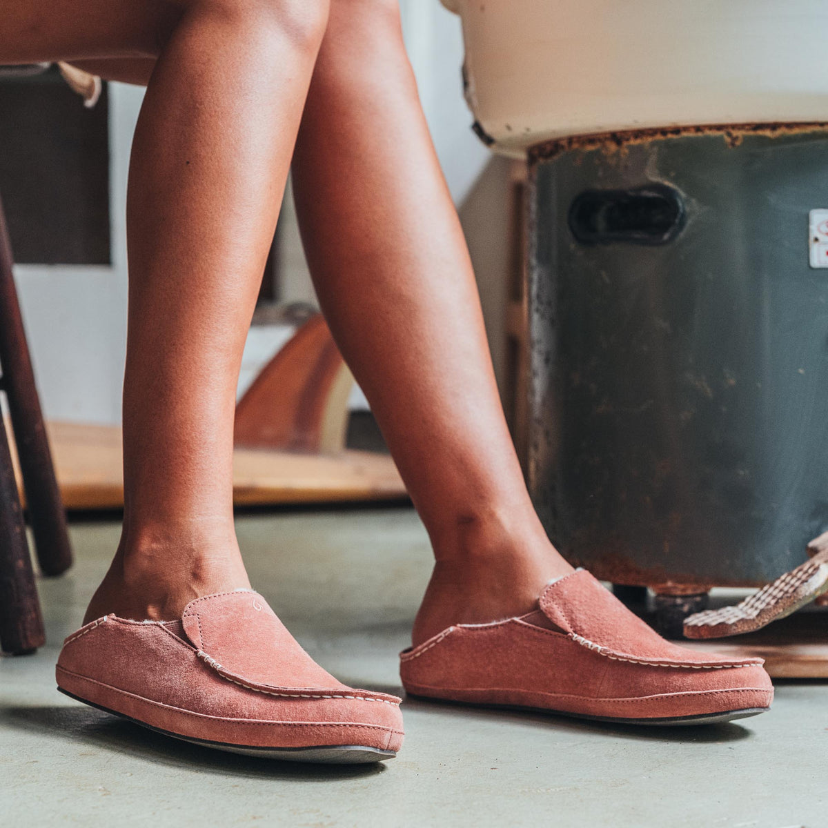 Nohea Women's Leather Slippers - Cedarwood