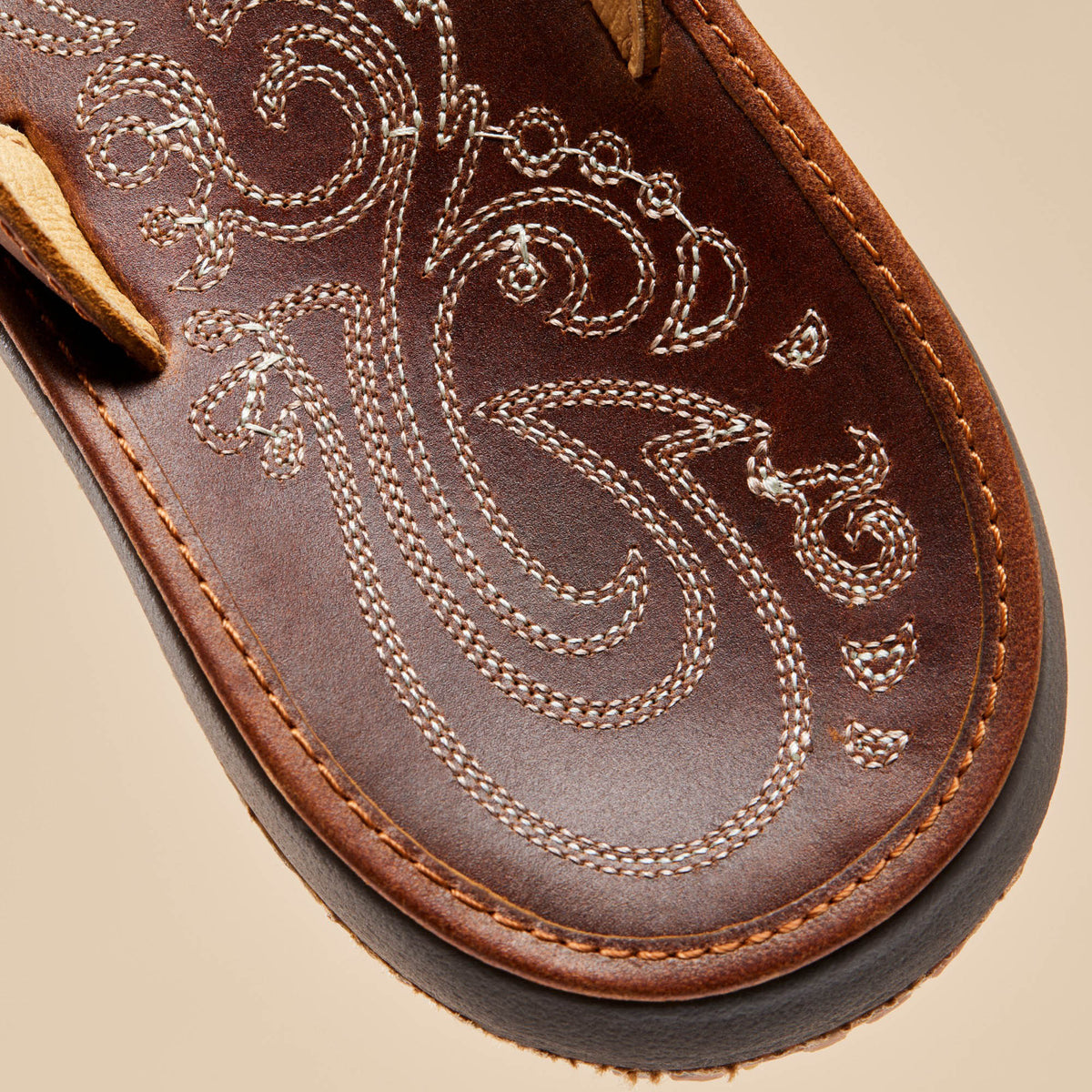 Paniolo Women’s Leather Beach Flip Flops - Natural