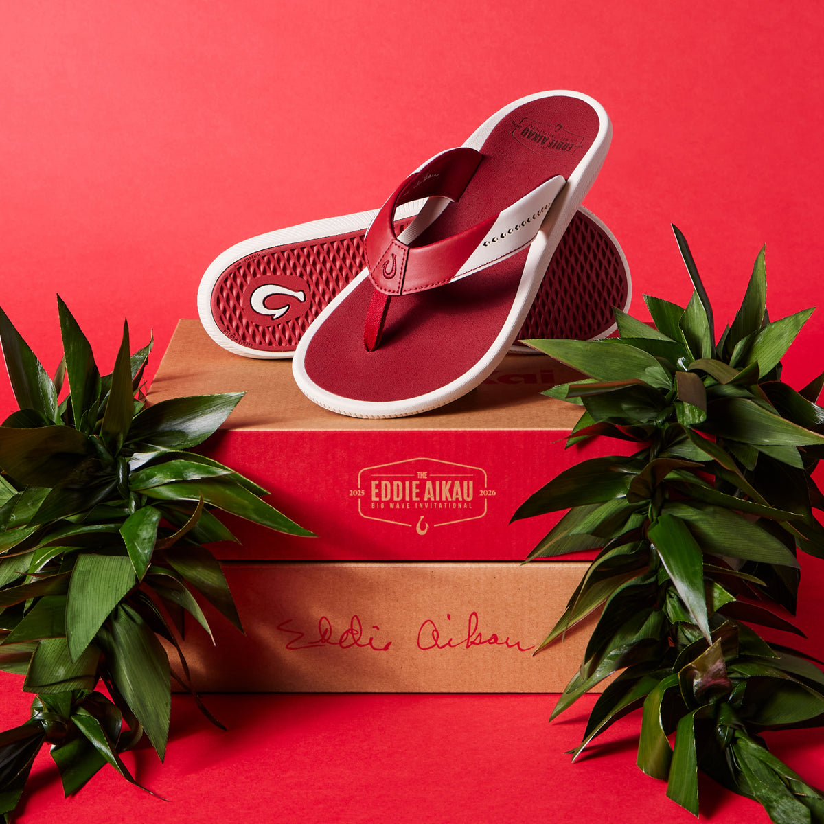 Ulele - Off White / Deep Red