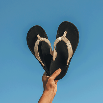 OluKai ‘Ohana - Bubbly / Black | Women's Beach Sandals