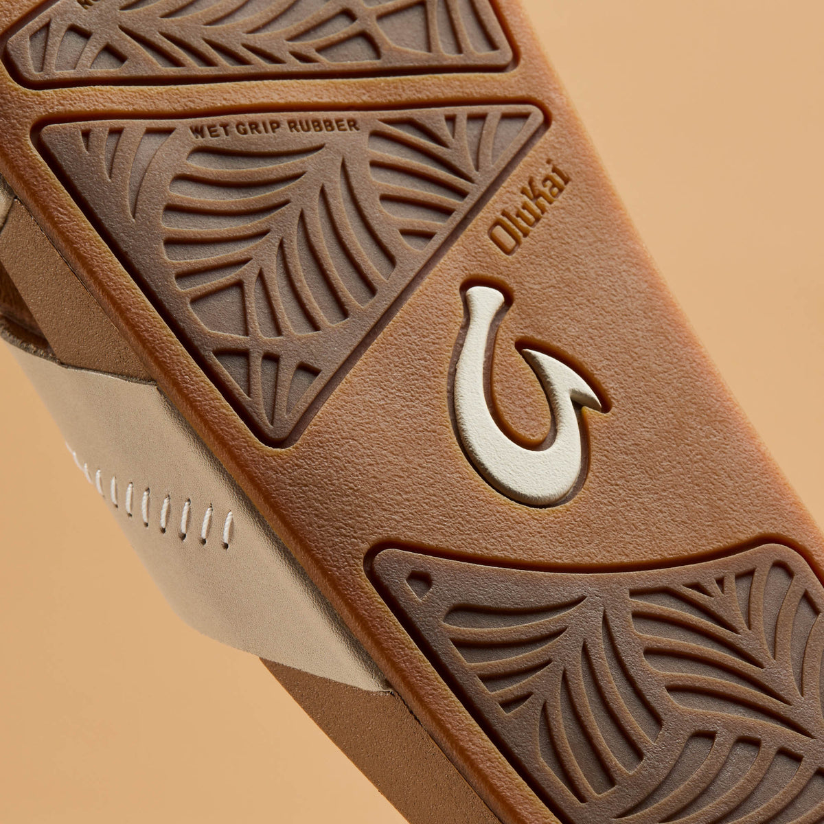 Kipe‘a ‘Olu Women‘s Slide Sandals - Puka / Tan