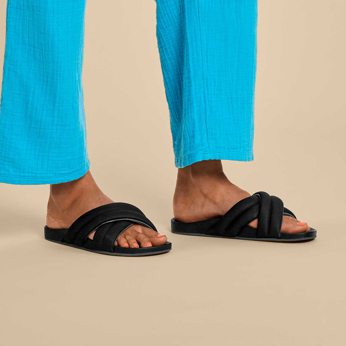Hila Women’s Beach Slide Sandals - Black