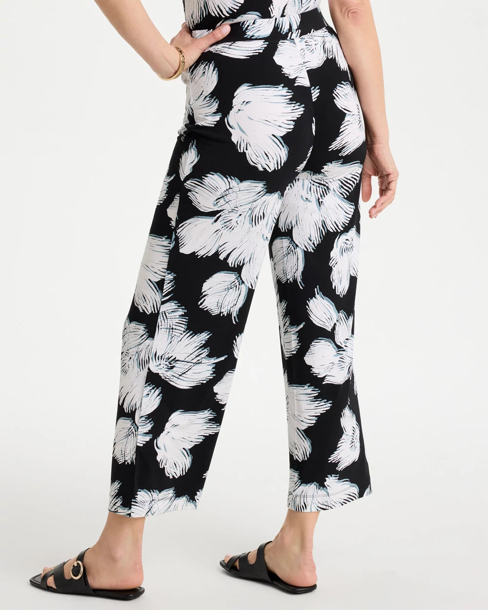 Chico's On Sale - Travelers™ Knit Abstract Floral Cropped Pants